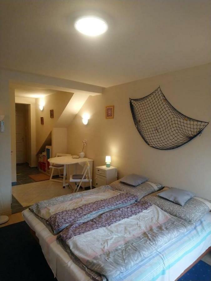Liliana Vendeghaz Apartment Balatonfuzfo Exterior photo